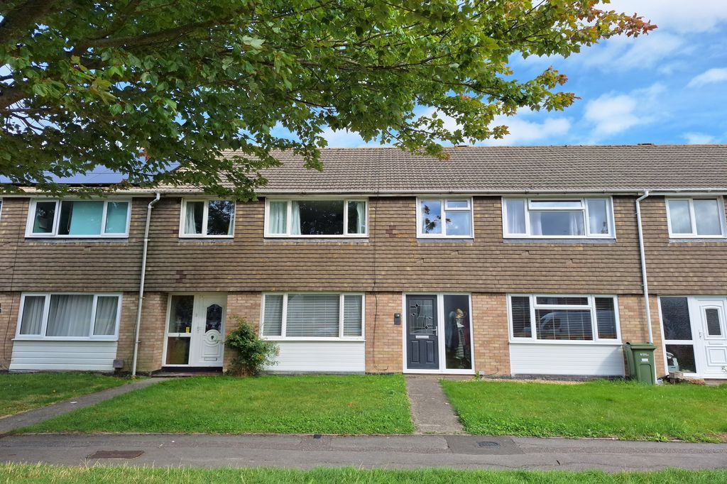 Property photo 1 of 19 Front
