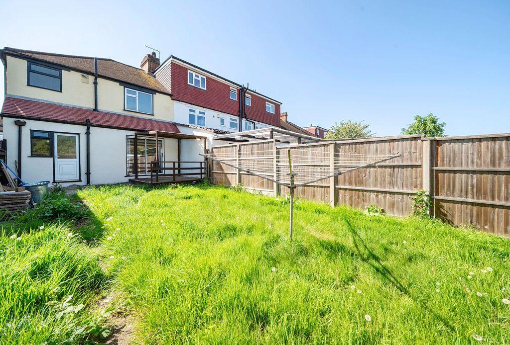 Property photo 2 of 12 1-69Efec838A6d9-1...
