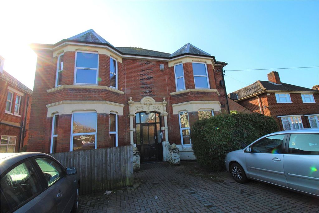 Property photo 1 of 10 Picture No. 13