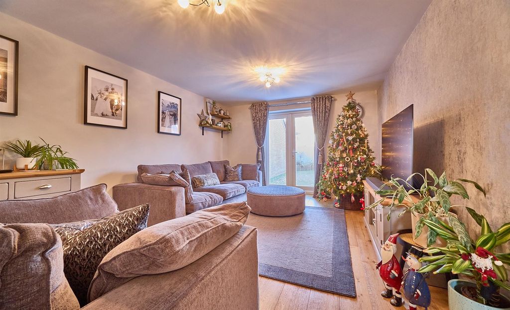 Property photo 3 of 22 Lounge To Rear