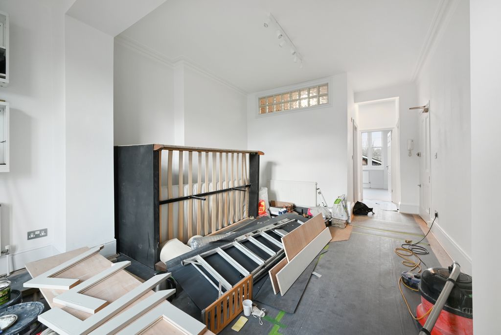 Property photo 3 of 10 Photo 4