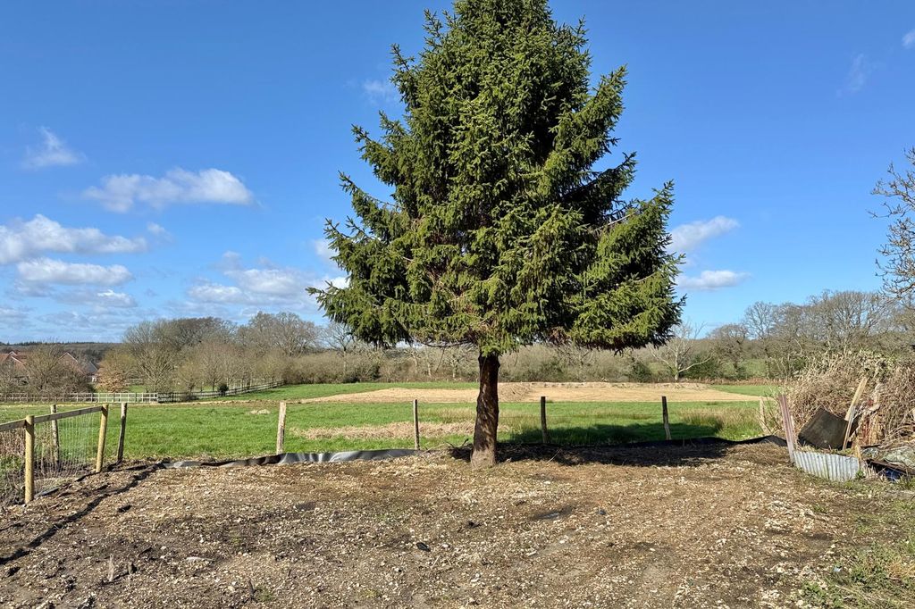 Property photo 3 of 25 Gallery