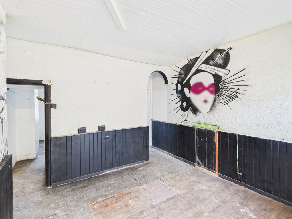 Property photo 2 of 8 Photo 2