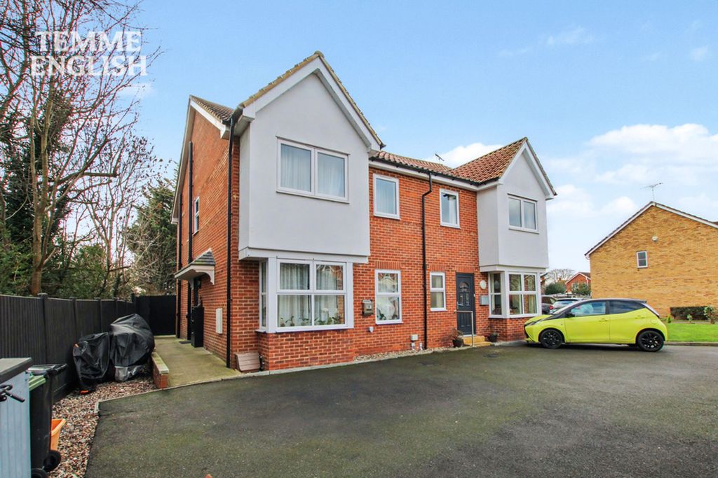 Property photo 2 of 30