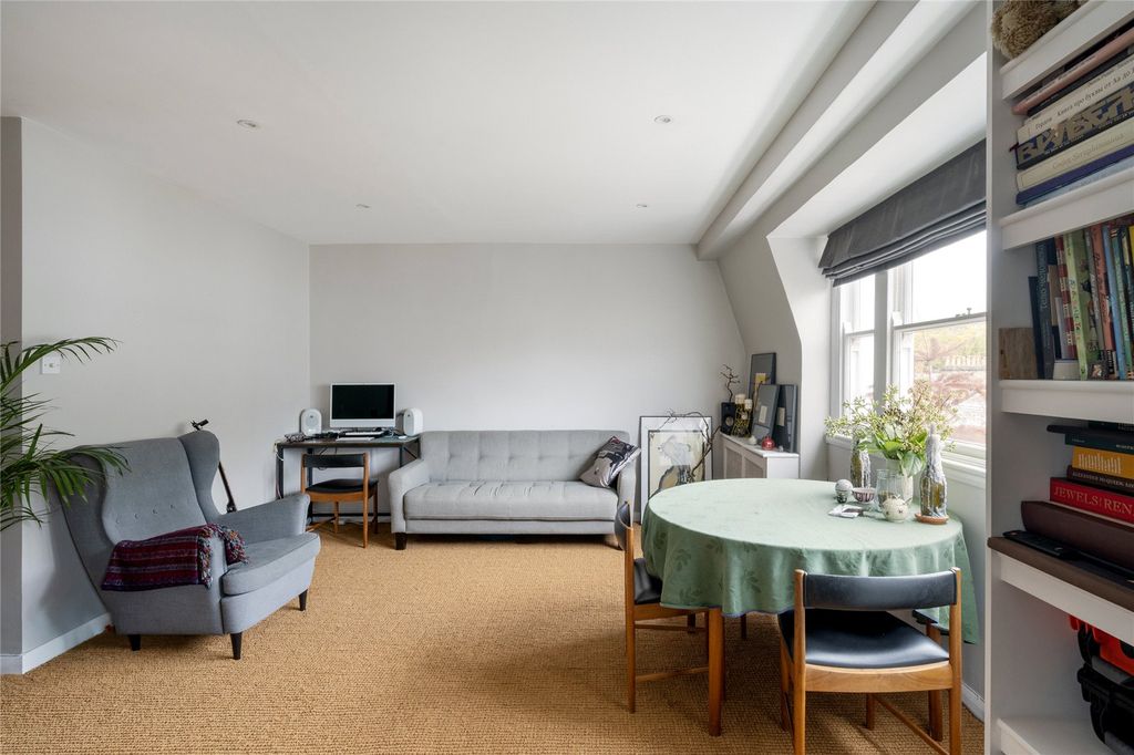 Property photo 2 of 8 Picture No. 05