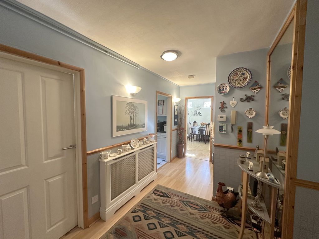 Property photo 3 of 11 5448128