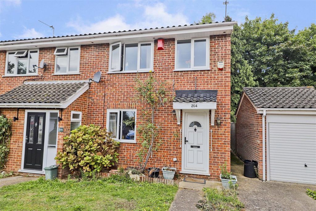 Property photo 1 of 9 Front