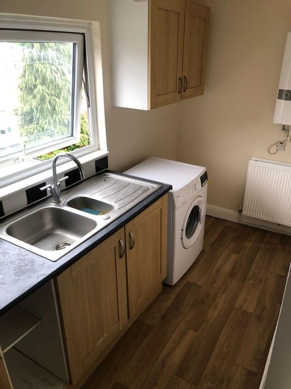 Property photo 3 of 11 Utility Room