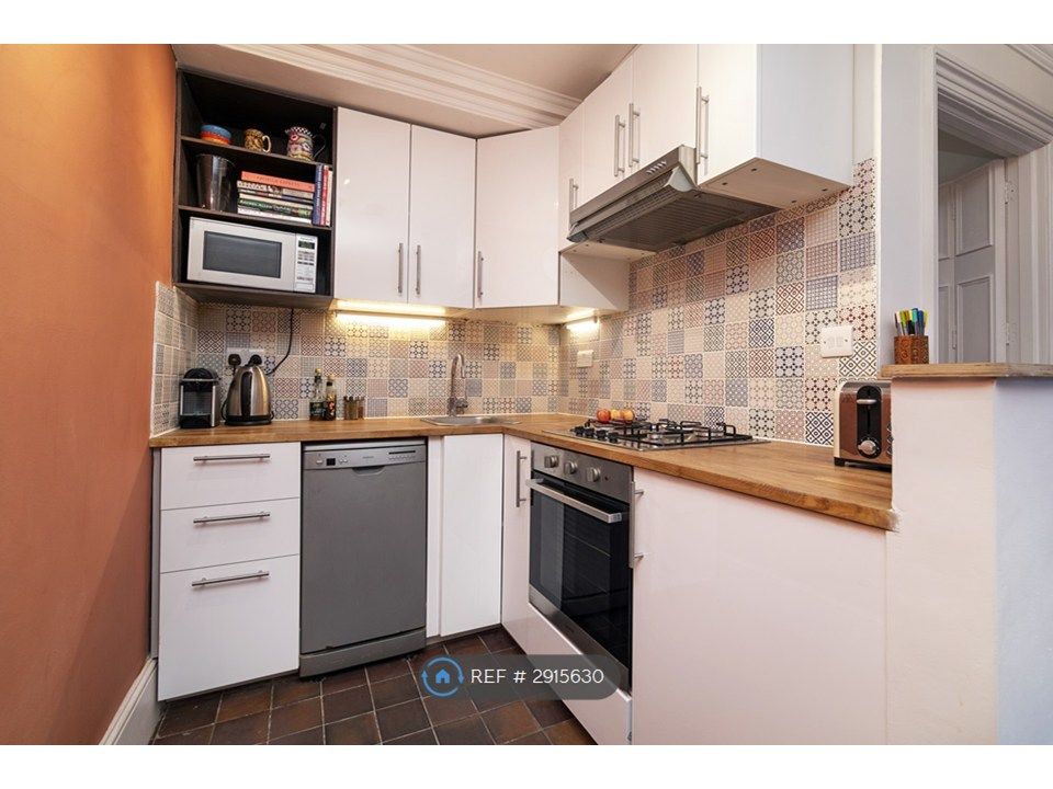 Property photo 3 of 15 Kitchen