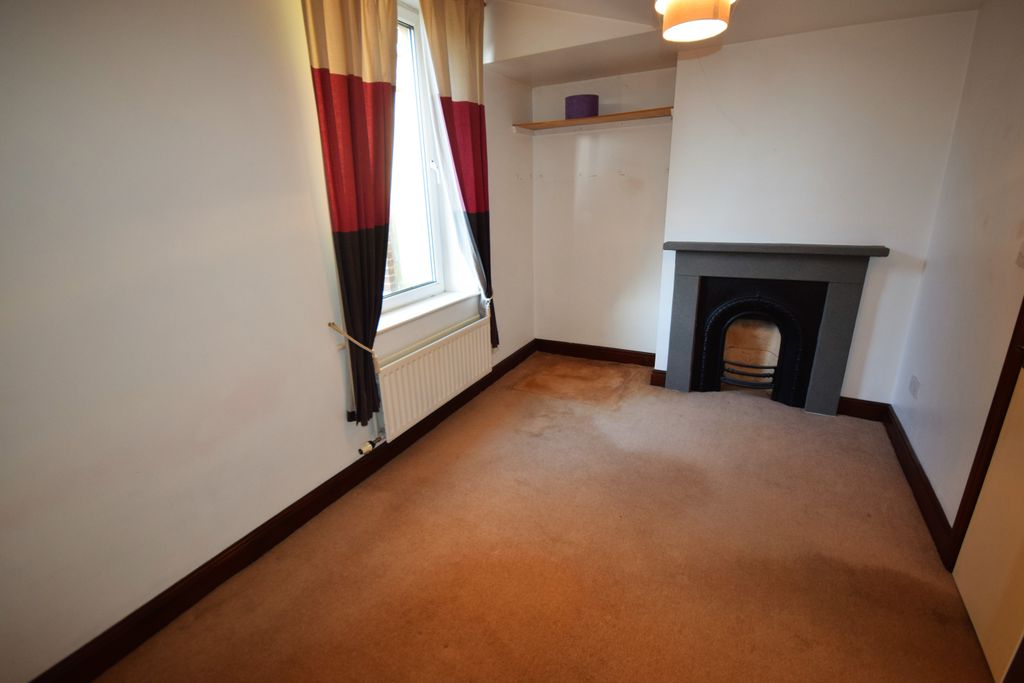 Property photo 3 of 6 Bedroom