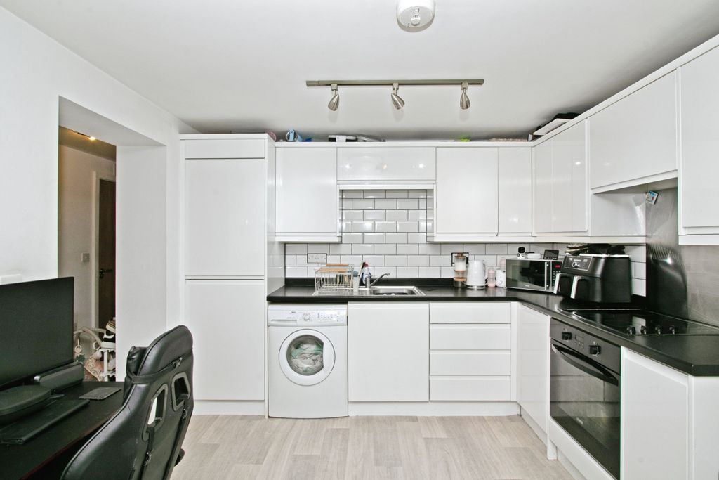 Property photo 2 of 10 Photography