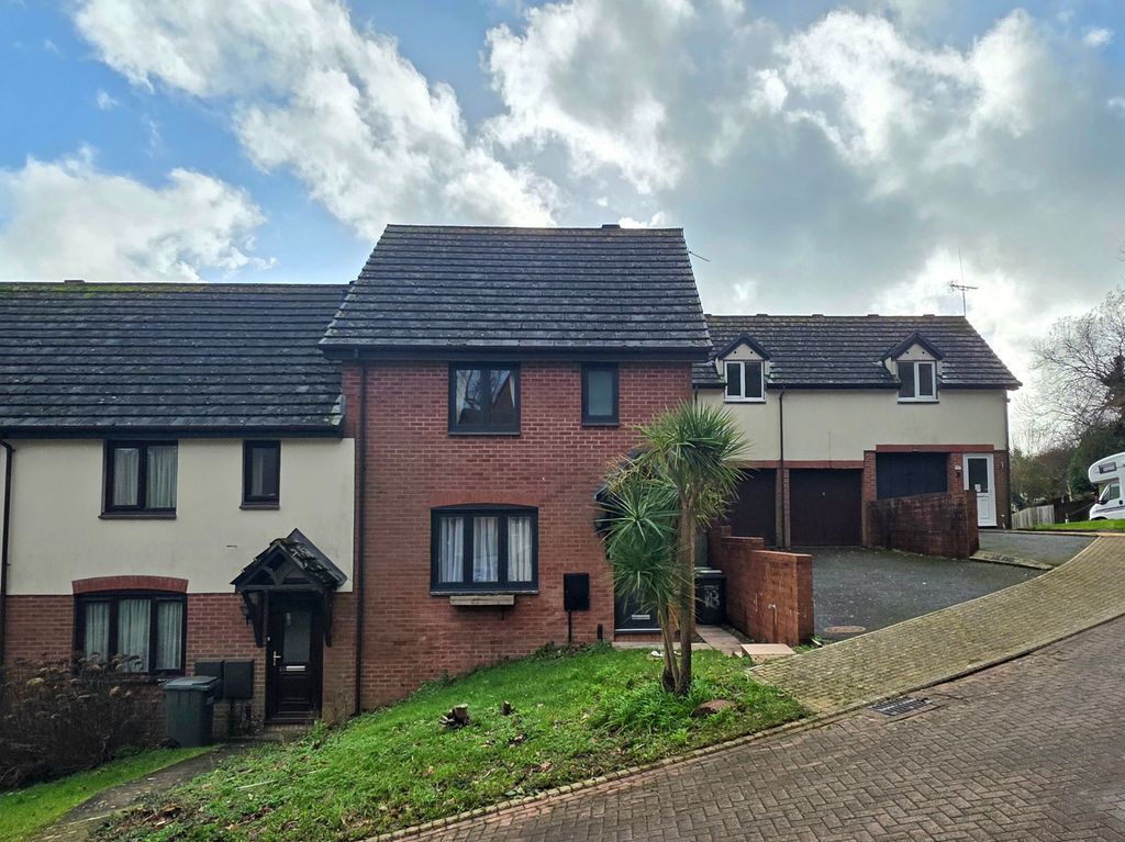 Property photo 2 of 18