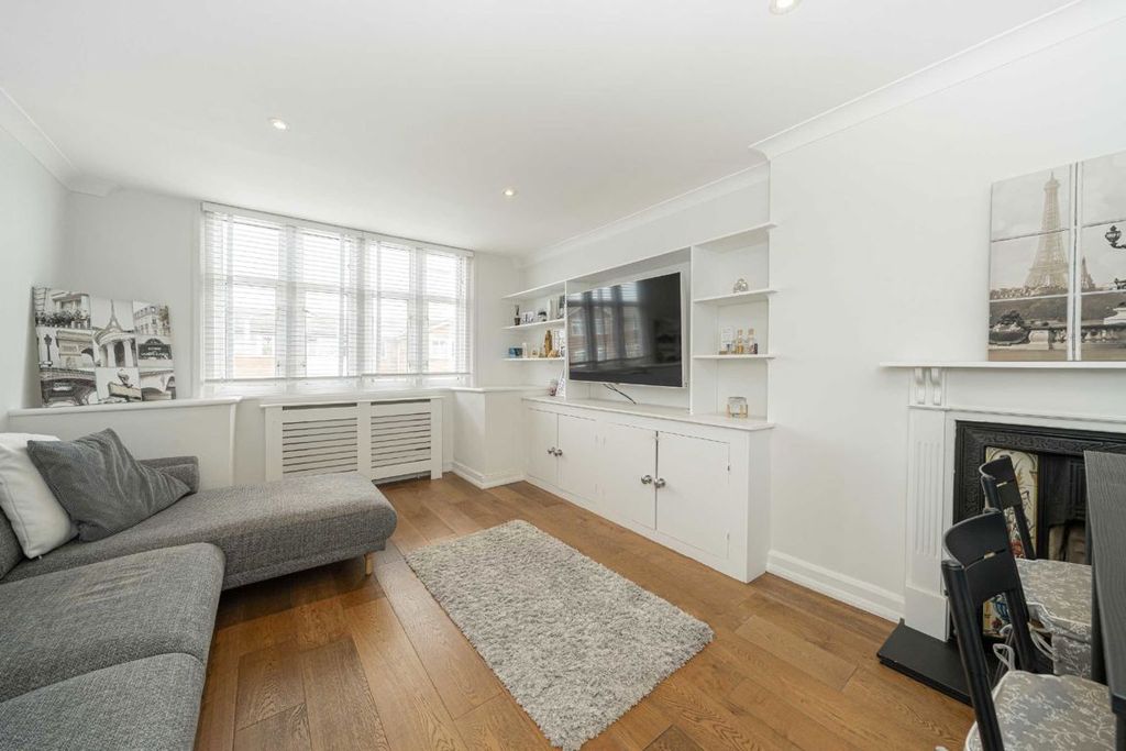 Property photo 2 of 5