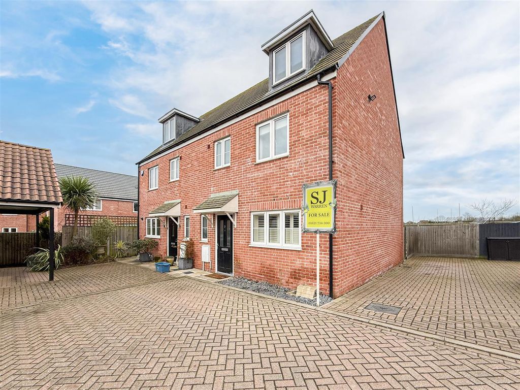 Property photo 1 of 17 Front