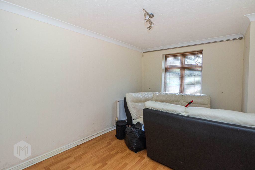 Property photo 3 of 28 Picture No. 34