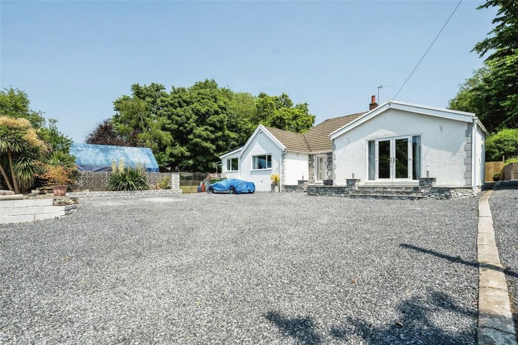 Property photo 2 of 22