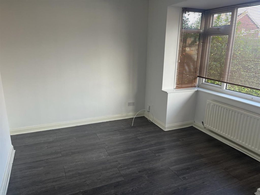 Property photo 2 of 13 Whatsapp Image 2024-02-27 At 14.44.31_06B3809A.Jpg