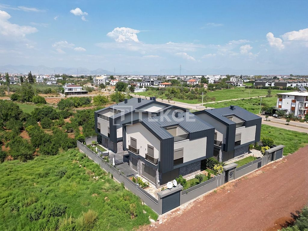 Property photo 1 of 51