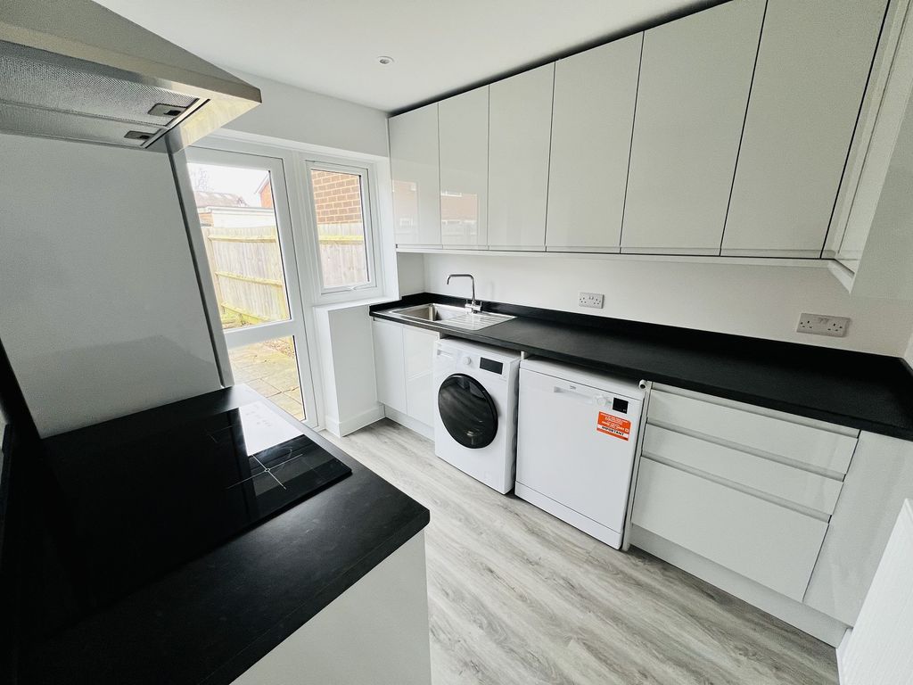 Property photo 2 of 11 Not Specified