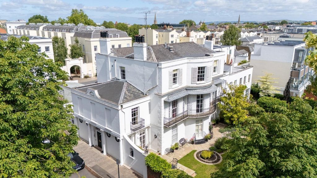 Additional image 28 of 3 bed flat for saleMontpellier Spa Road, Cheltenham, Gloucestershire GL50