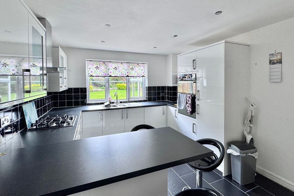 Additional image 13 of 4 bed detached house for saleHathersage Drive, Glossop SK13