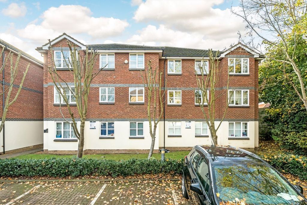 Property photo 1 of 5