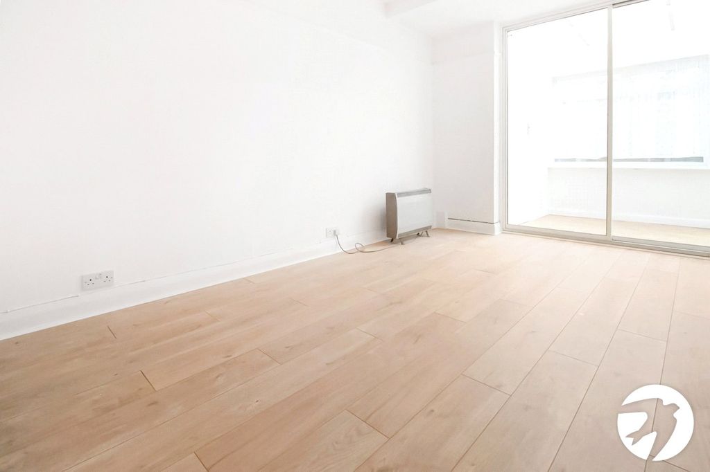 Property photo 3 of 9 Picture No. 46