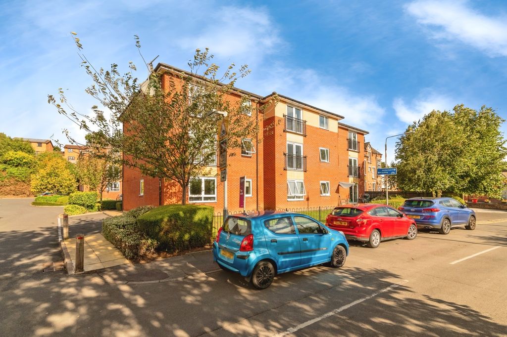 Property photo 1 of 18 Photo