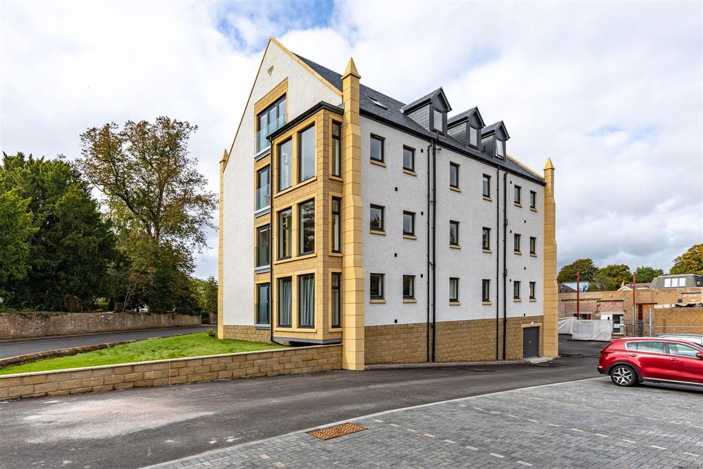 Property photo 2 of 20 Westgrove Externals 20.Jpg