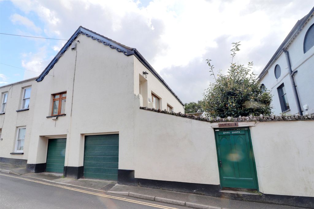 Property photo 1 of 15 Picture No. 02