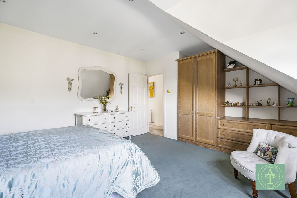 Additional image 32 of 3 bed flat for saleClaremont Heights, Enfield EN2