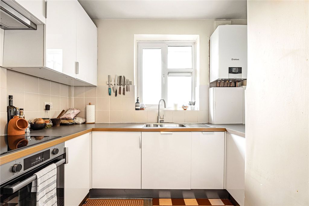 Property photo 3 of 15 Kitchen