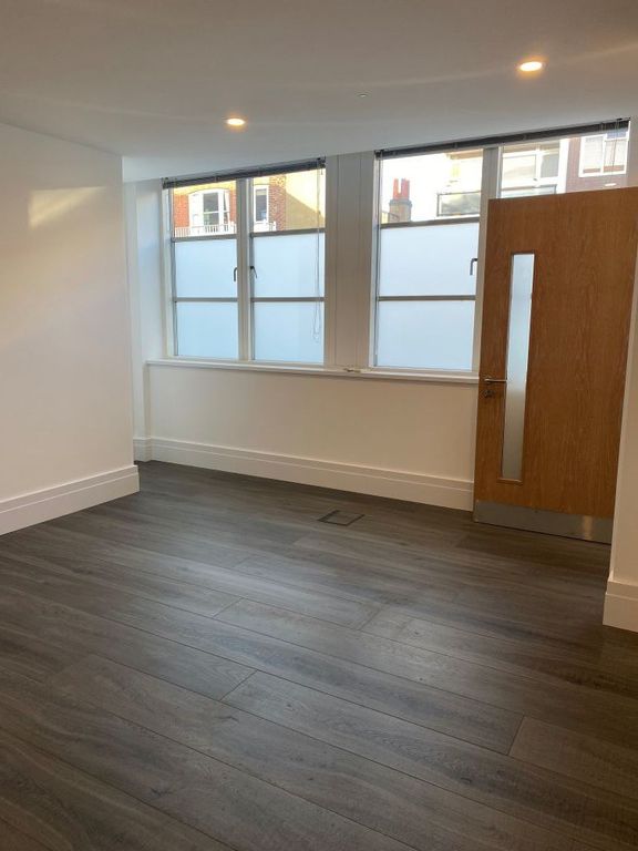 Property photo 3 of 7 Photo 7