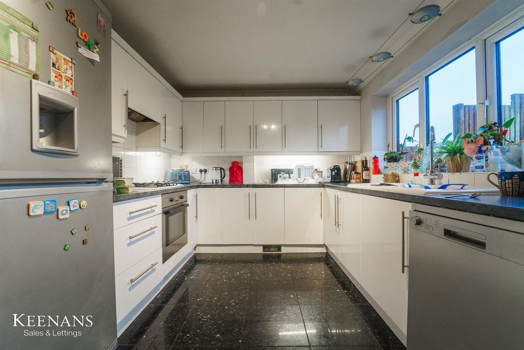 Property photo 3 of 25 2.Jpg