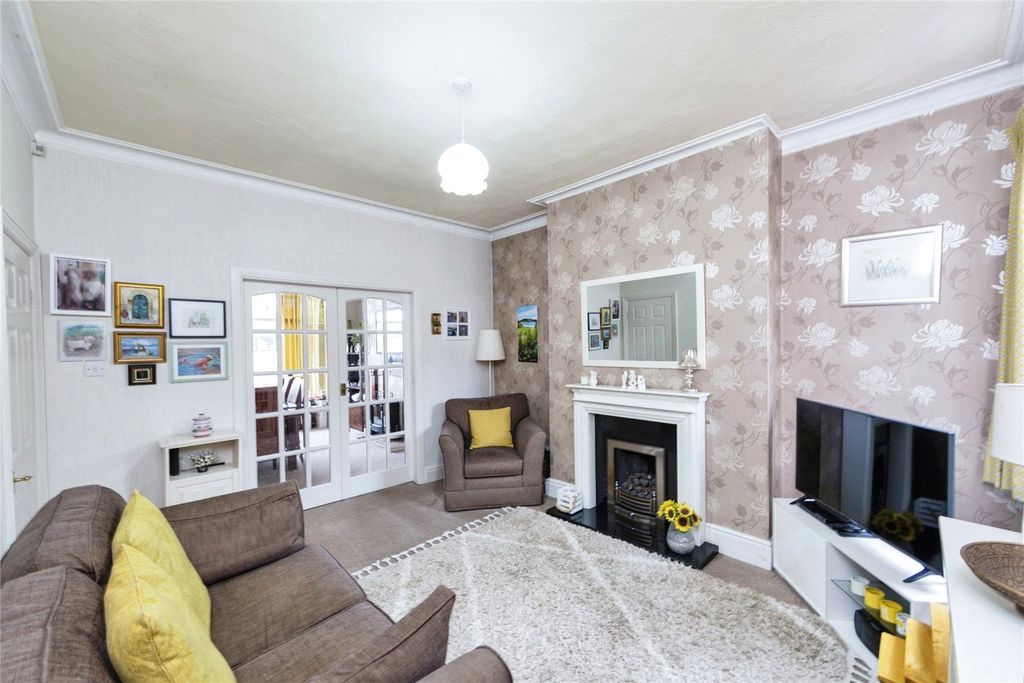 Property photo 2 of 17 Picture No. 06