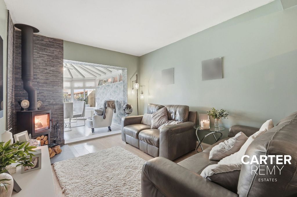 Property photo 2 of 49