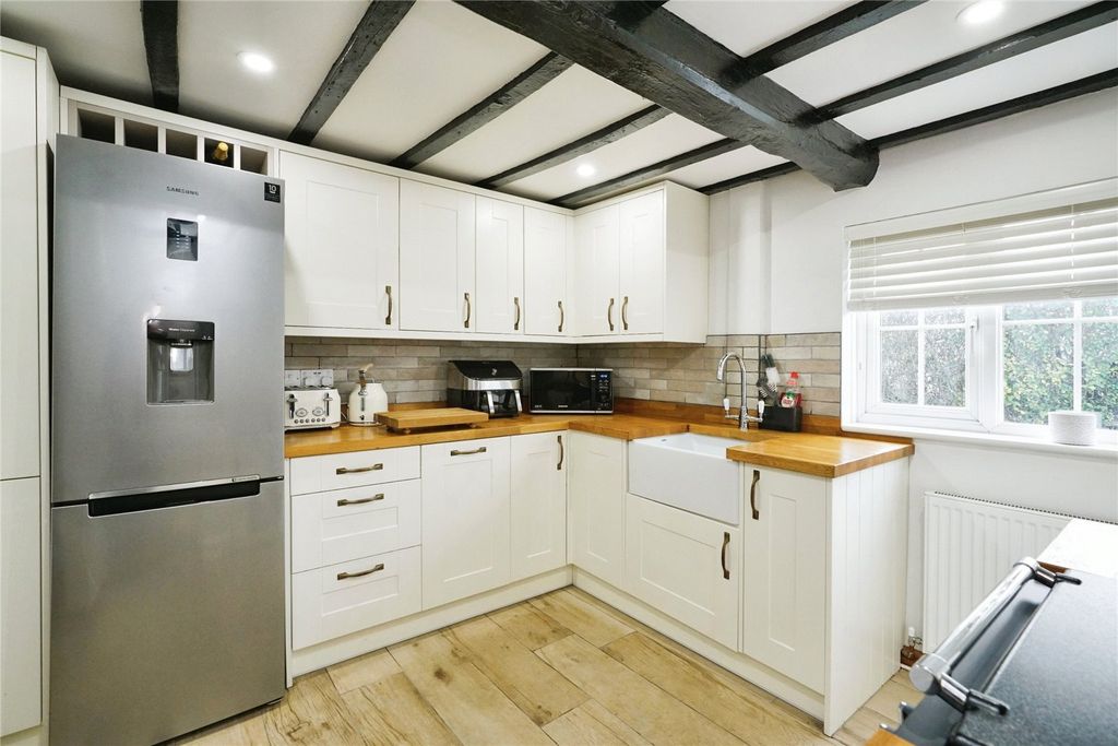 Property photo 2 of 28 Picture No. 20