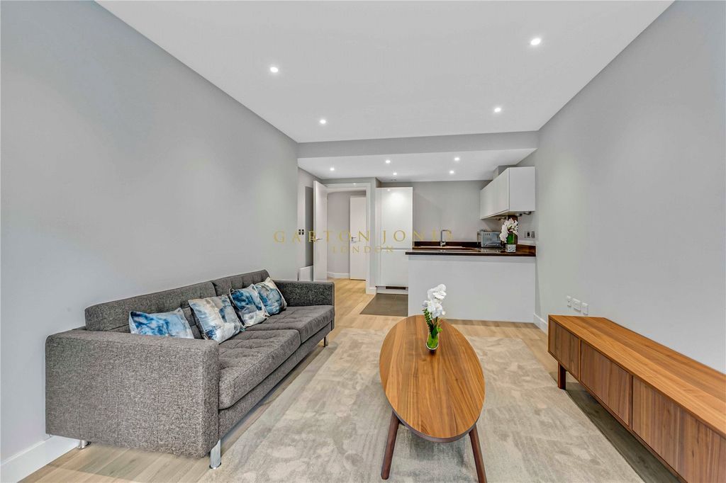 Property photo 2 of 14 Picture No. 16