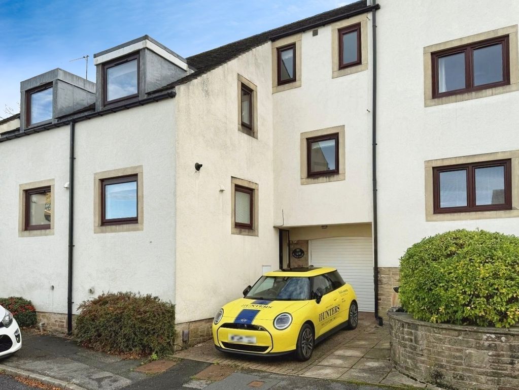 Property photo 1 of 18 Pbox-Img.Jpg