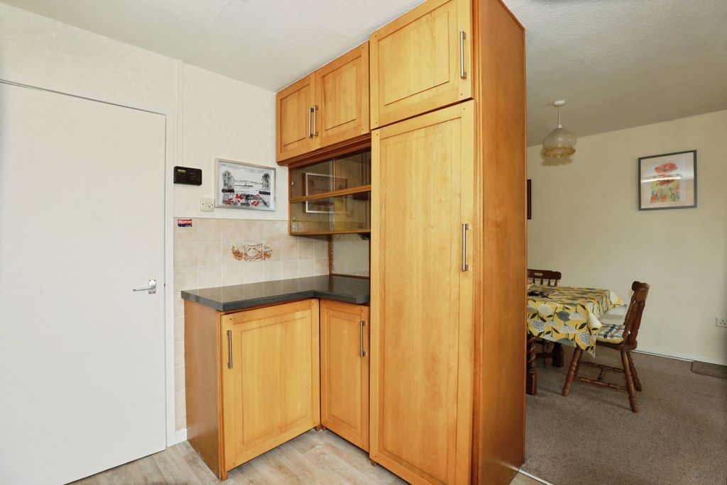Property photo 3 of 18 Pbox-Img.Jpg