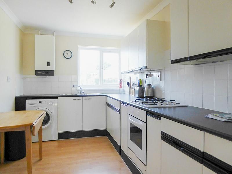 Property photo 3 of 8 1063275