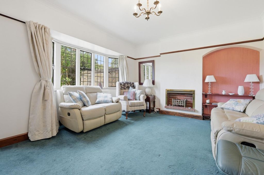 Property photo 3 of 24