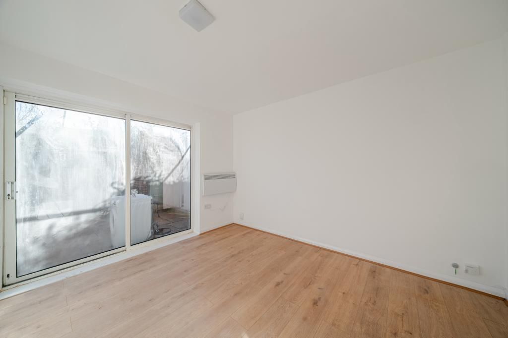 Property photo 3 of 22 Reception Room