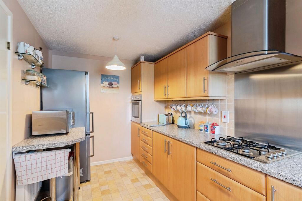 Property photo 3 of 16