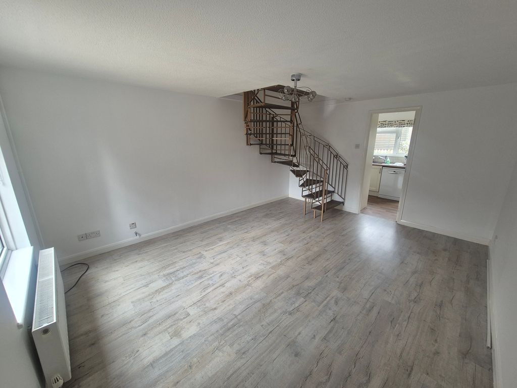 Property photo 2 of 14 Front