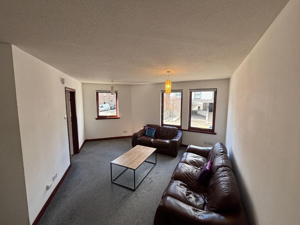 Property photo 2 of 10 Photo 2