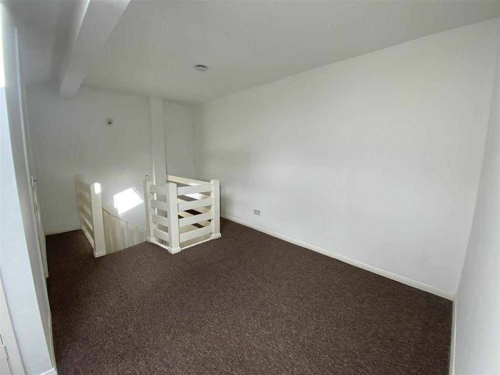 Property photo 2 of 19 Img_8144.Jpg