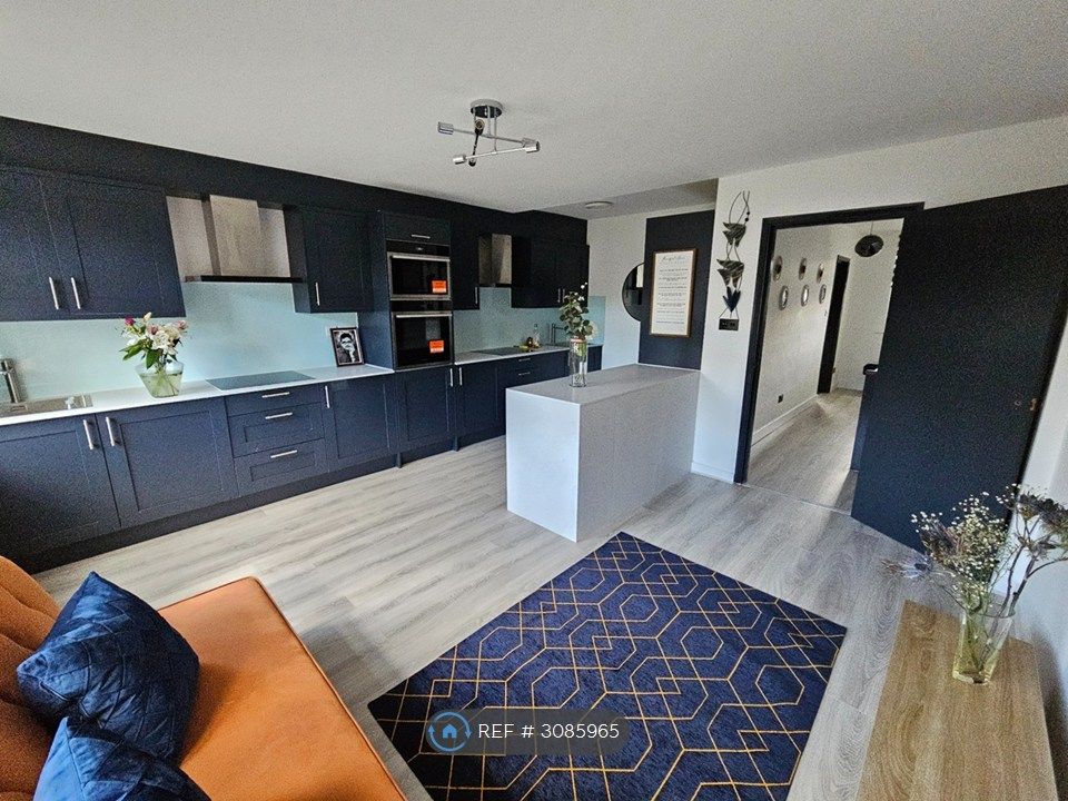 Property photo 1 of 4 Communal Living Area With 2 Kitchens