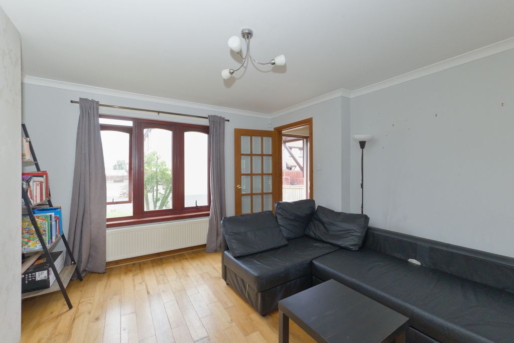 Property photo 3 of 17 Property Image 3