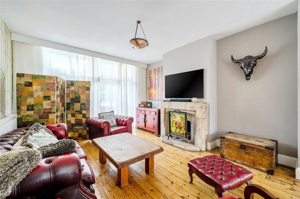 Property photo 2 of 21 Picture No. 09